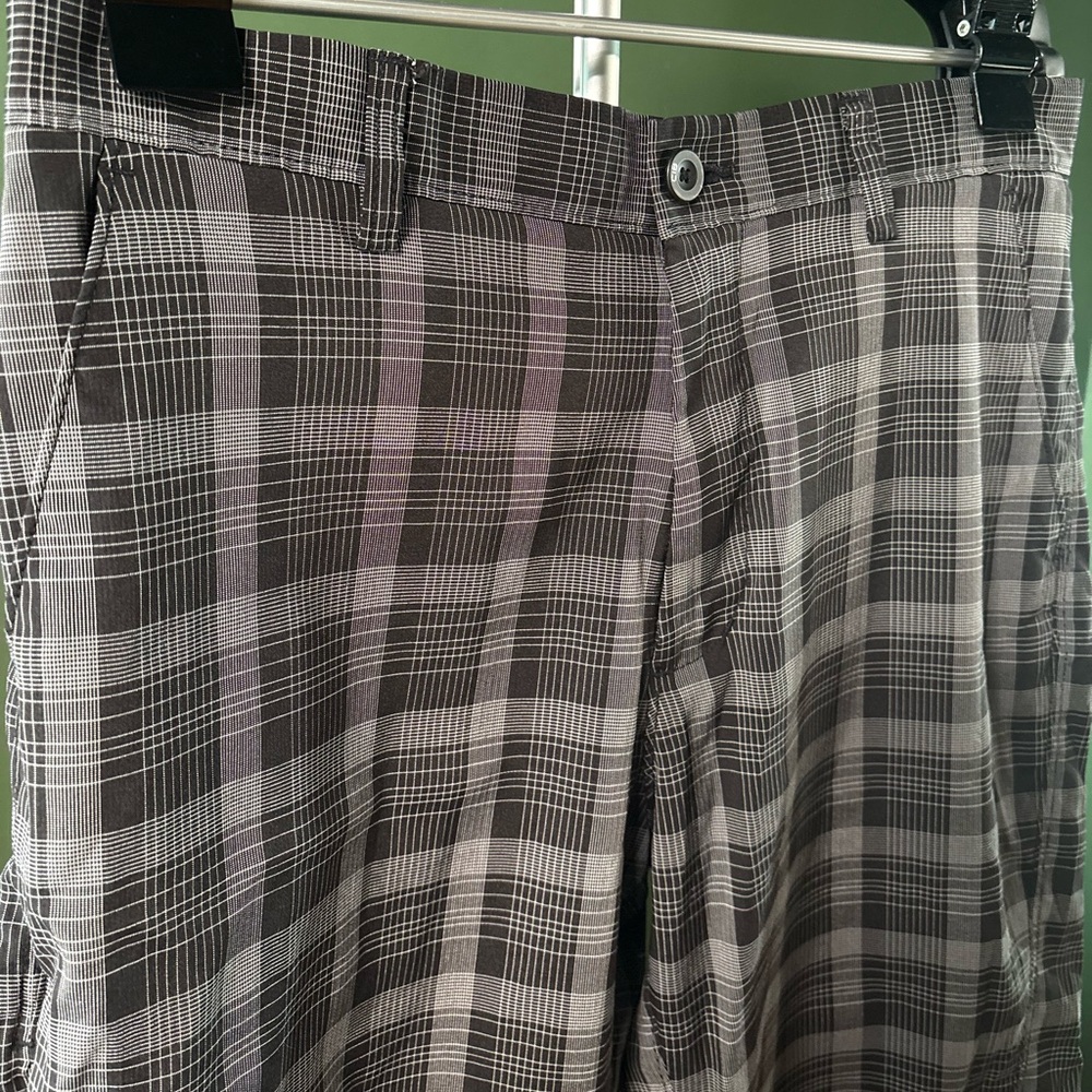 Haggar Men's Plaid Shorts in Gray and Black